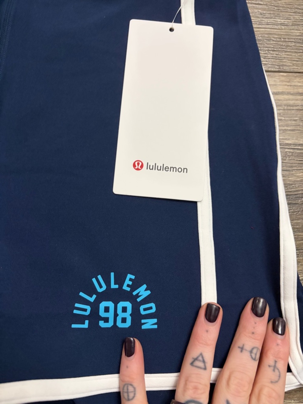NWT Lululemon Nulu Sporty Trim High-Rise Short *3” (Club Blue/White) Size 8 - Picture 3 of 5